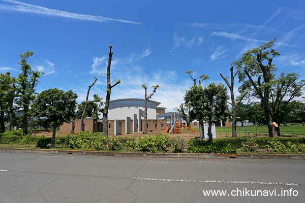 県西生涯学習センター [2022年8月2日撮影]