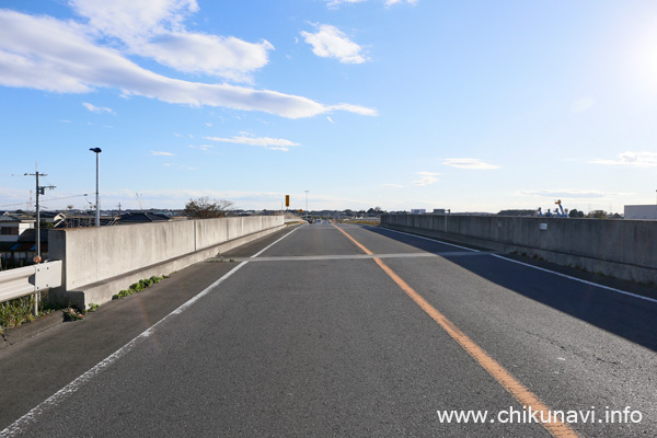 栗島IC橋 (奥が小山・結城方面)